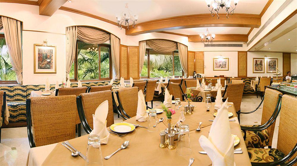 The Residence Hotel & Apartments Powai Bombay Exterior foto