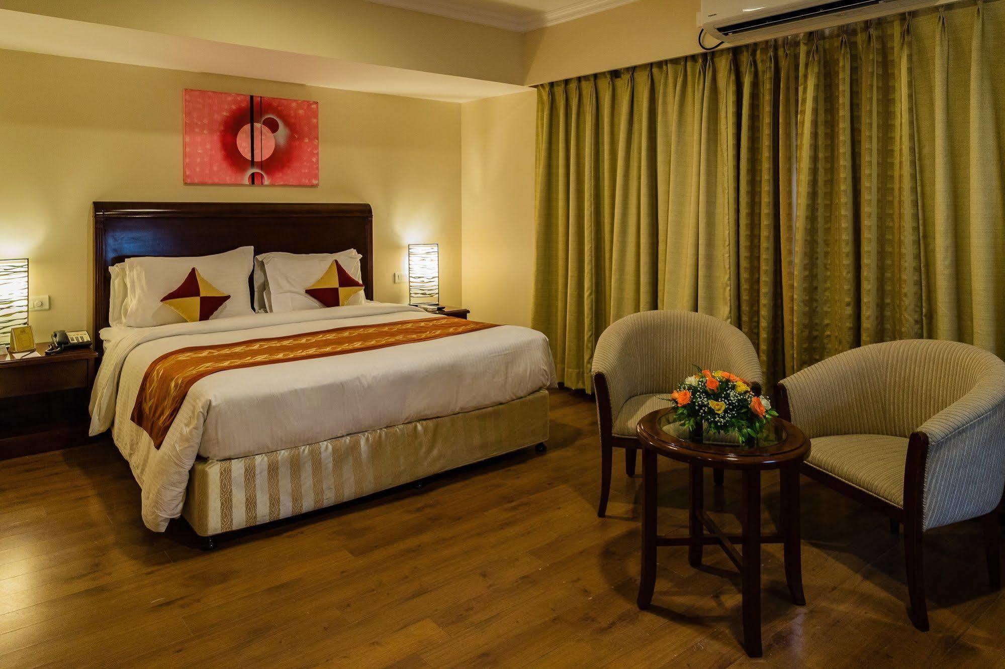 The Residence Hotel & Apartments Powai Bombay Exterior foto