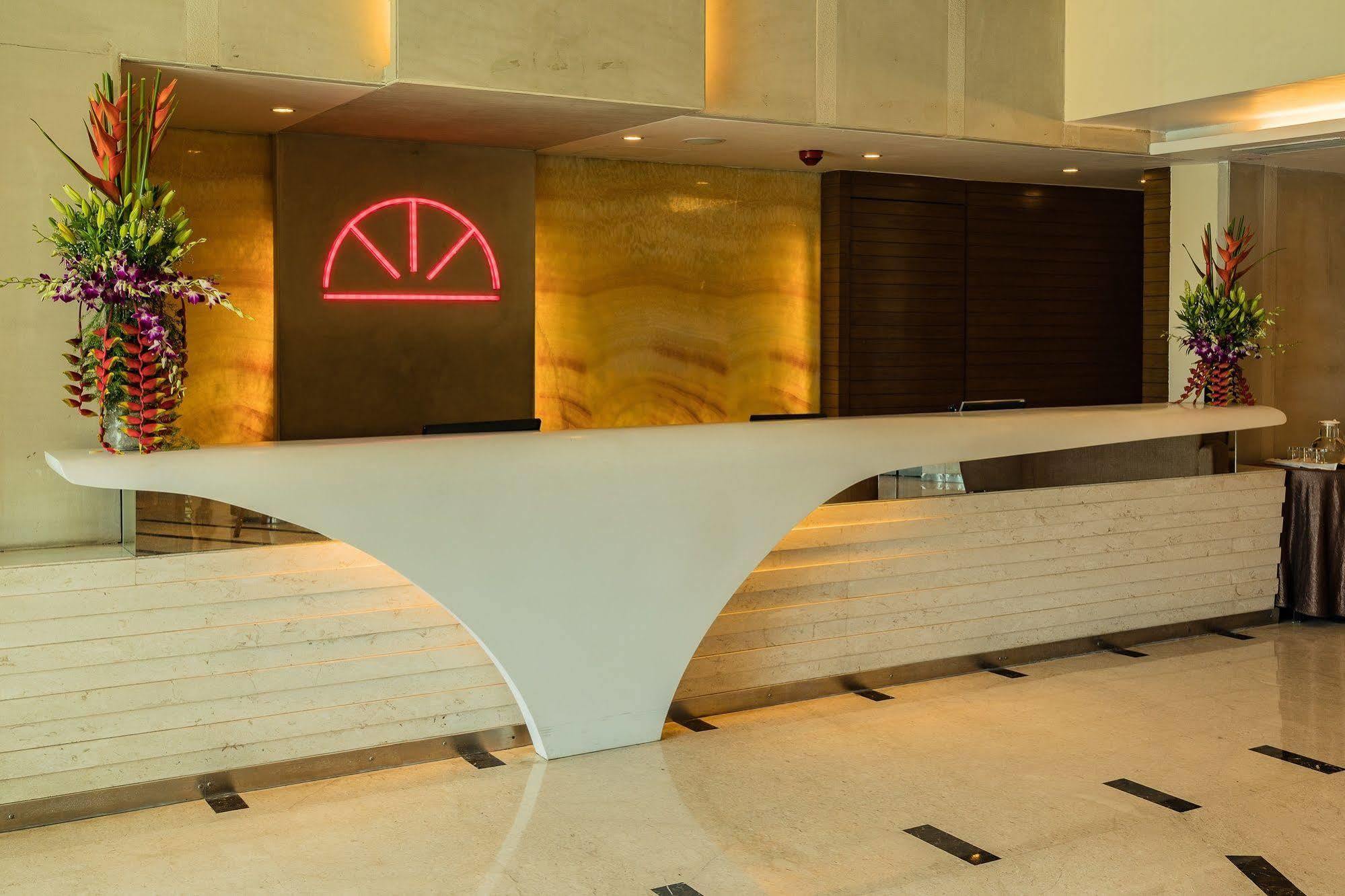 The Residence Hotel & Apartments Powai Bombay Exterior foto