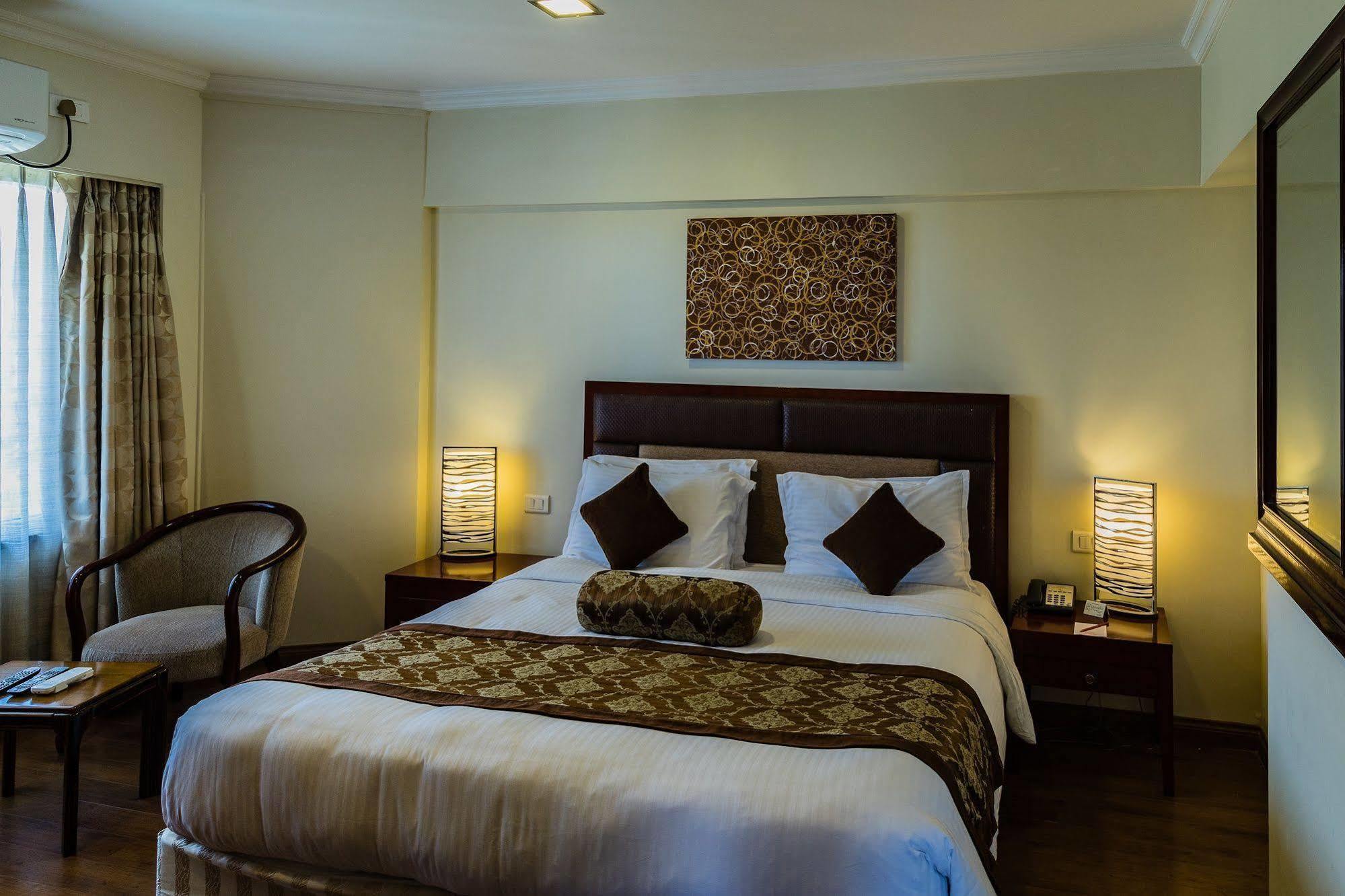 The Residence Hotel & Apartments Powai Bombay Exterior foto